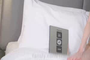 巨乳美尻小水水，死库水搭配身材简直极品骚货！  背景图片