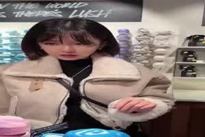 韩国前女团成员在灌醉后女主主动献逼和镜头的高清摄影让家人们看的津津有味！  背景图片