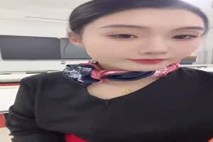 流出！！大学女神独家黑料大瓜  背景图片