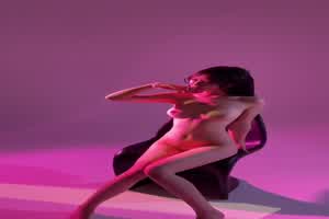 长腿模特裸体秀  背景图片