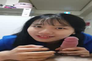 韩国女友口活贼6  背景图片