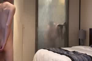 酒店看情侣浴室打炮打手枪  背景图片