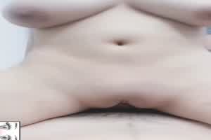 姐弟乱伦】姐姐终于把弟弟上了，弟弟几把小硬度不够，操的不够尽兴，童颜巨乳姐姐!0  背景图片