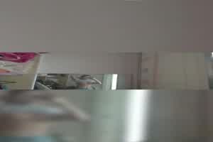 非要让我发自己的骚媳妇才能通过  背景图片