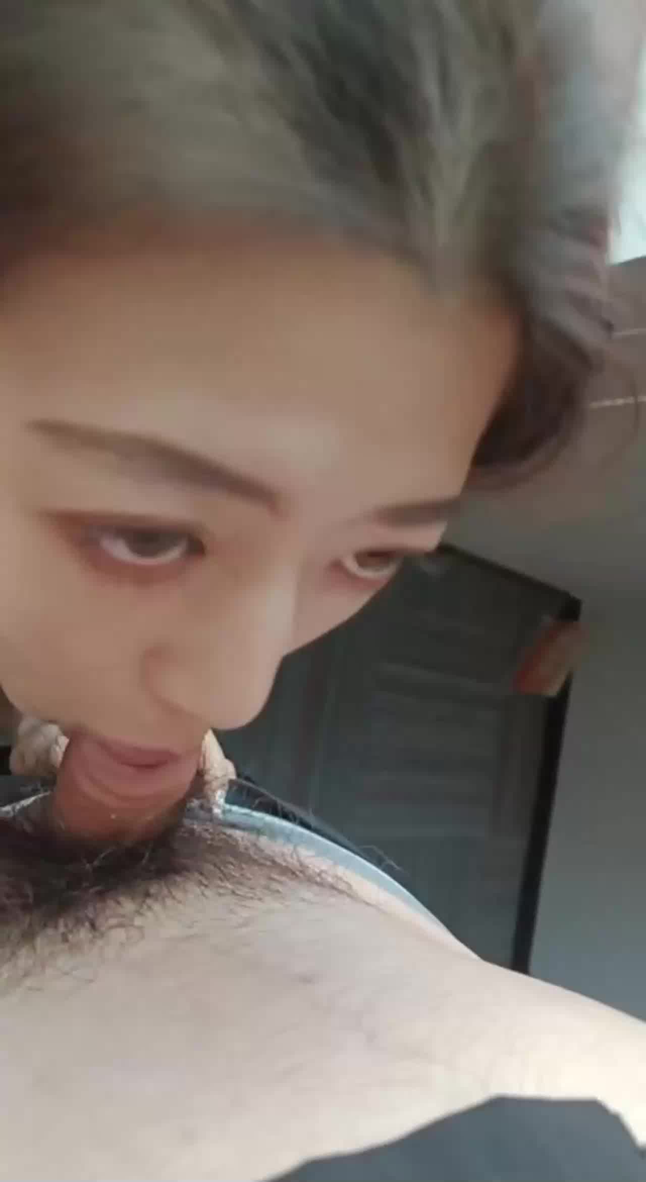  朋友的女人 他估计不知道她私底下那么骚 的剧照10