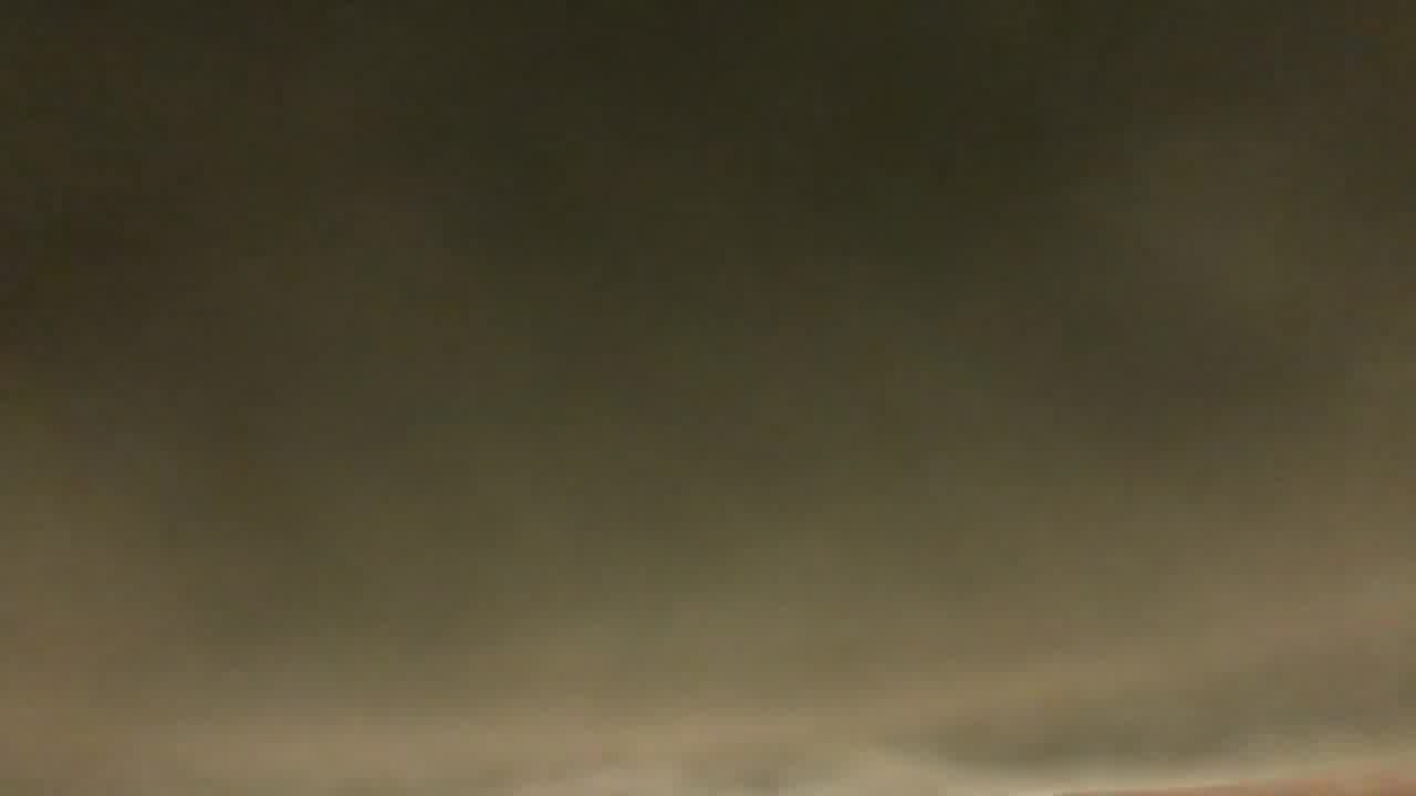  个人云盘被黑流出神似波姐的漂亮肥臀多水欲女被老司机男友猛扣G点到潮喷欲仙欲死内射中出 的剧照4