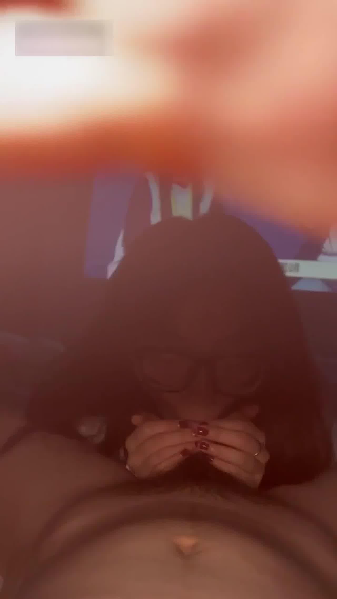  吃瓜泄密，渣男无套内射反差婊母狗 的剧照4