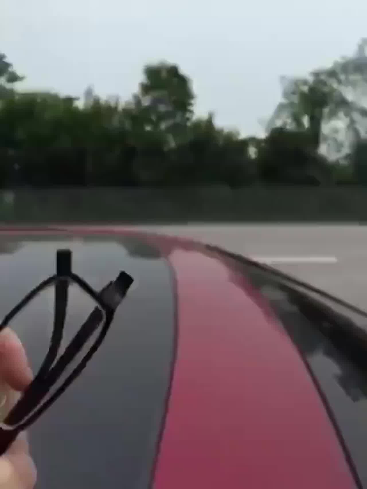  高速公路上刺激 的剧照9