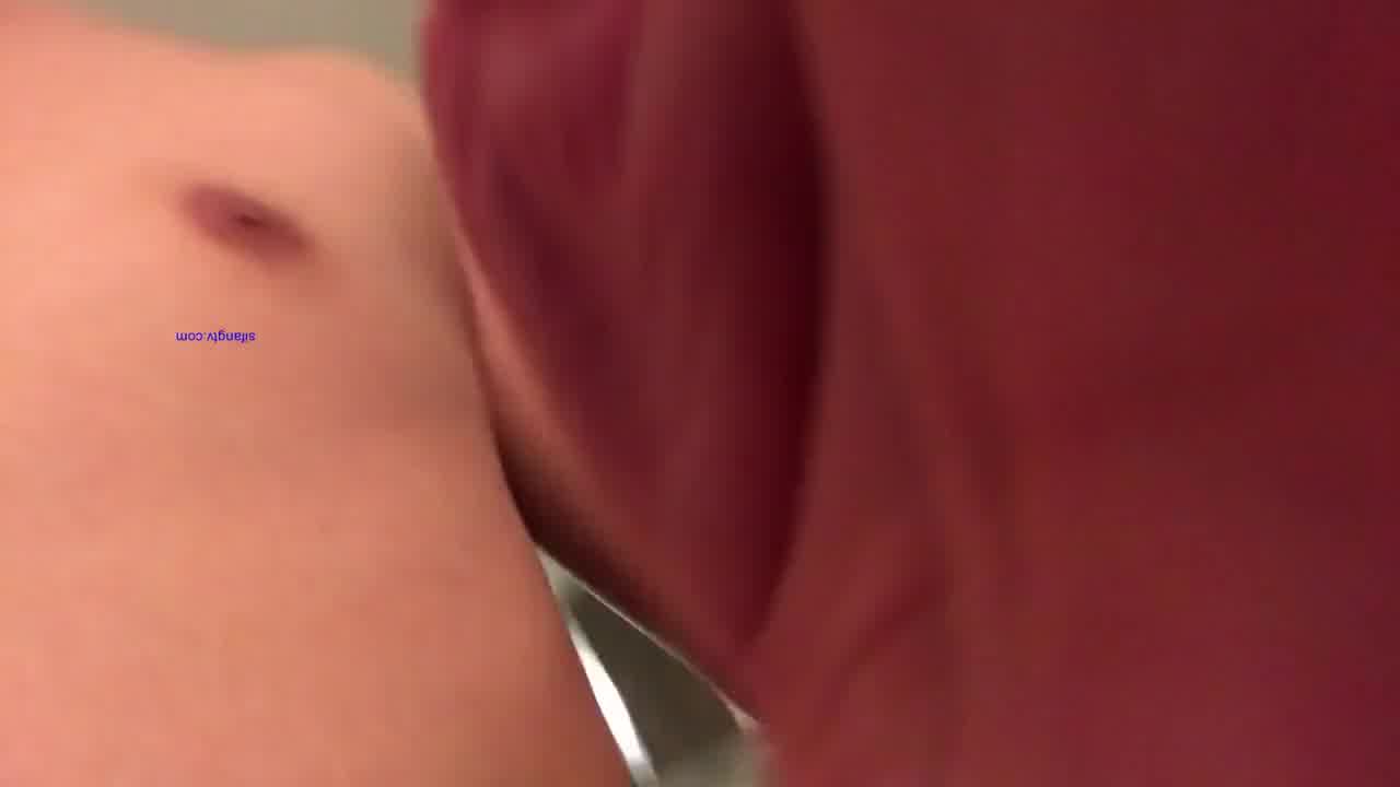  美女小姐姐的特殊嗜好，就是喜欢给小鲜肉男友当马骑 的剧照5