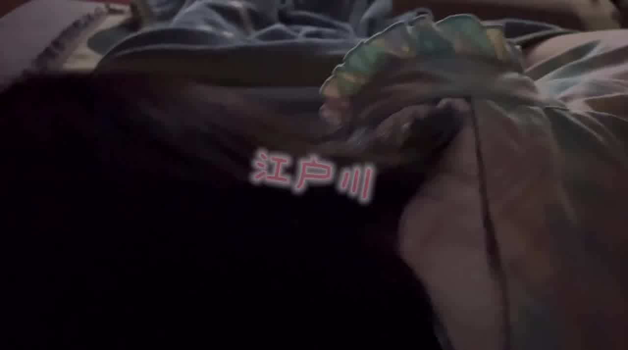  看着电影吃鸡巴 的剧照1