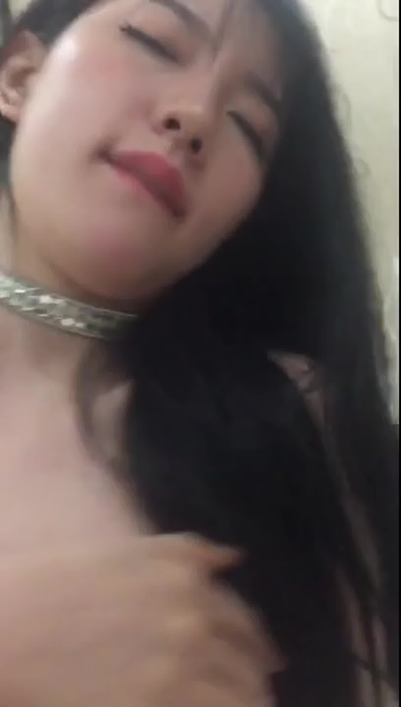  极品韩越混血！水波奶拼命摇晃！（一） 的剧照7