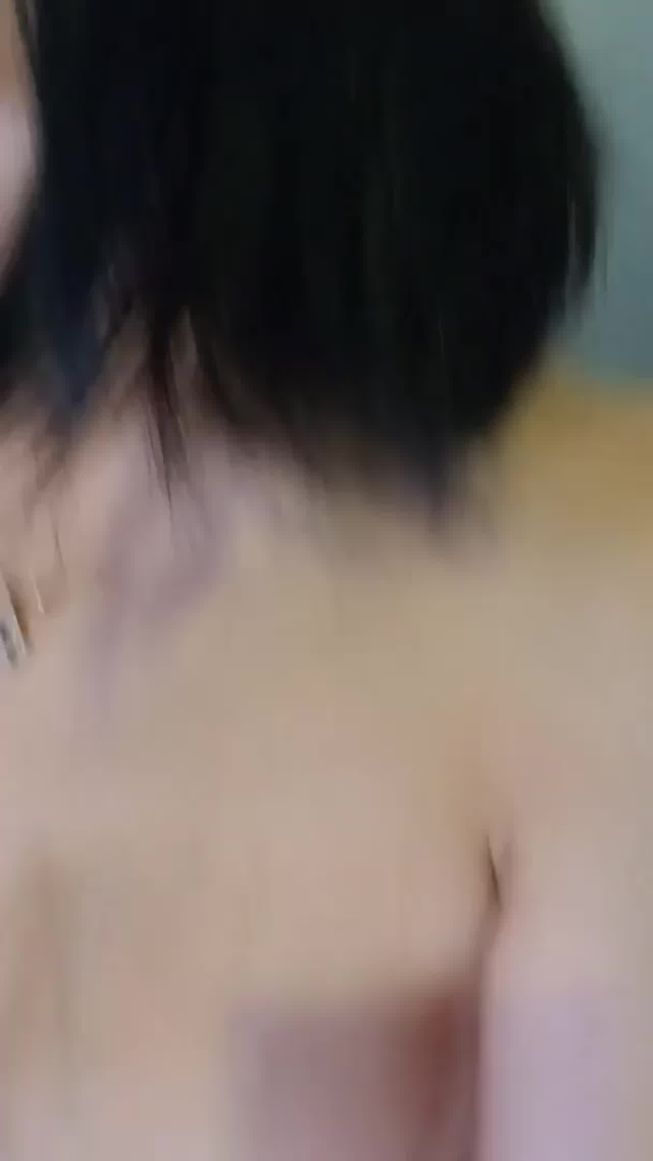  韩国女主播大方秀出自己的约泡专用淫荡衣柜 的剧照2