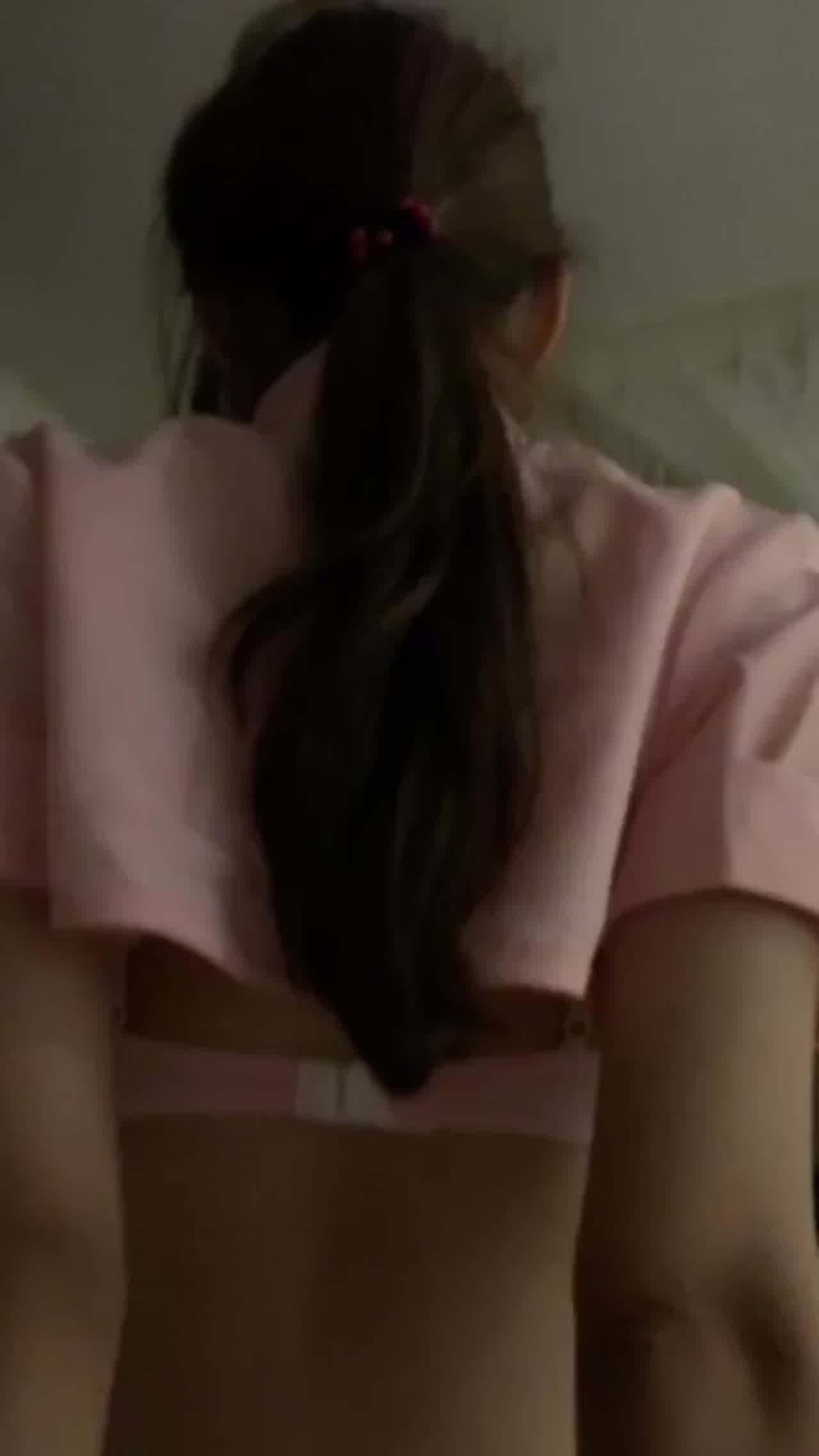  七夕90后老婆护士装 的剧照3