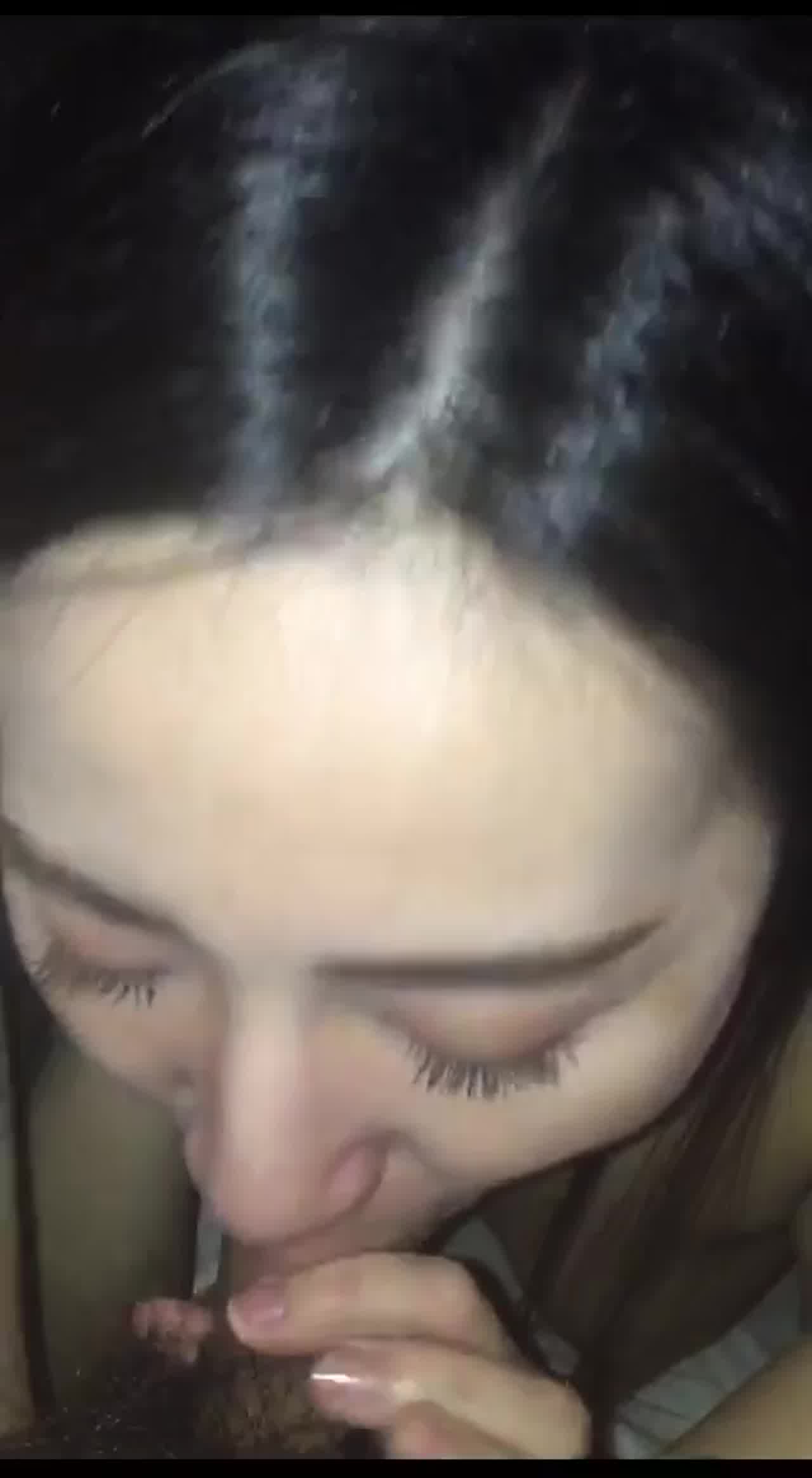  浓厚接吻睡前想吃大肉棒 的剧照8