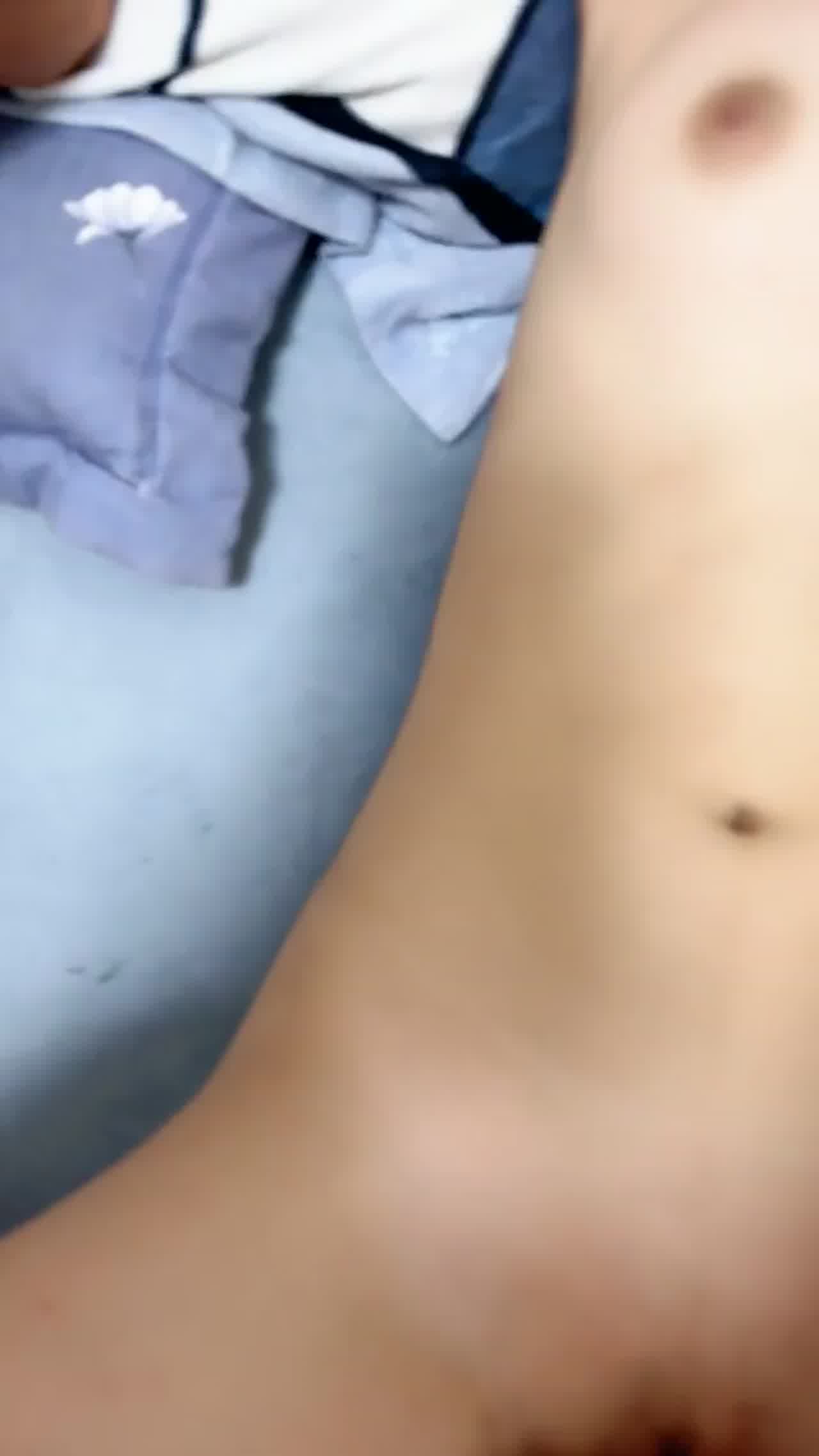  太紧了？小学妹下海！校花级别啪啪！BB好小啊 的剧照1