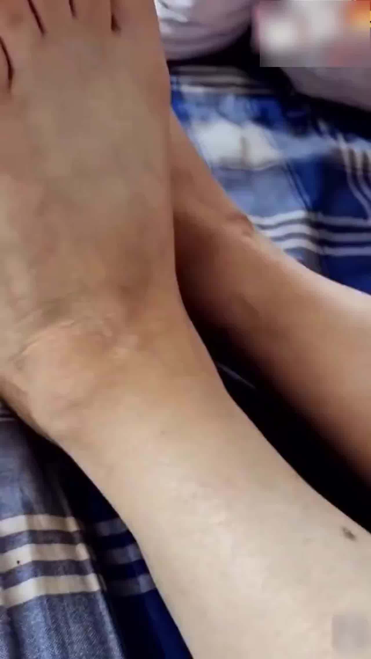  【母子乱伦】广西桂林农村52岁妈妈和30岁儿子乱伦妈妈让儿子别往外说 的剧照10