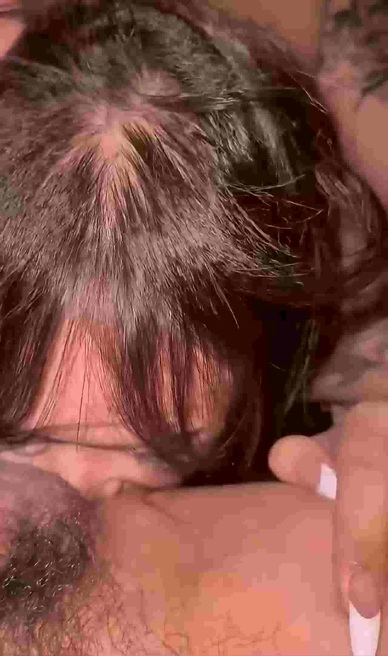  调教坦克型刺青反差的母狗 的剧照3