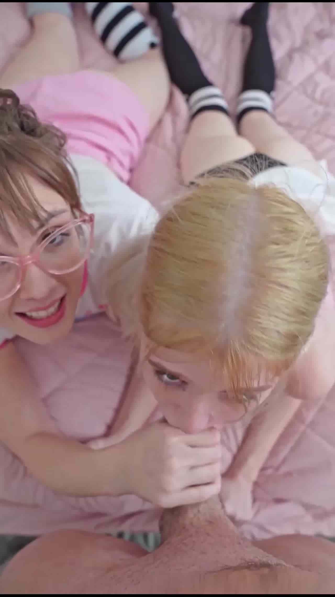  欧美刚成年的萝莉，让叔叔喂鸡吧吃 的剧照5