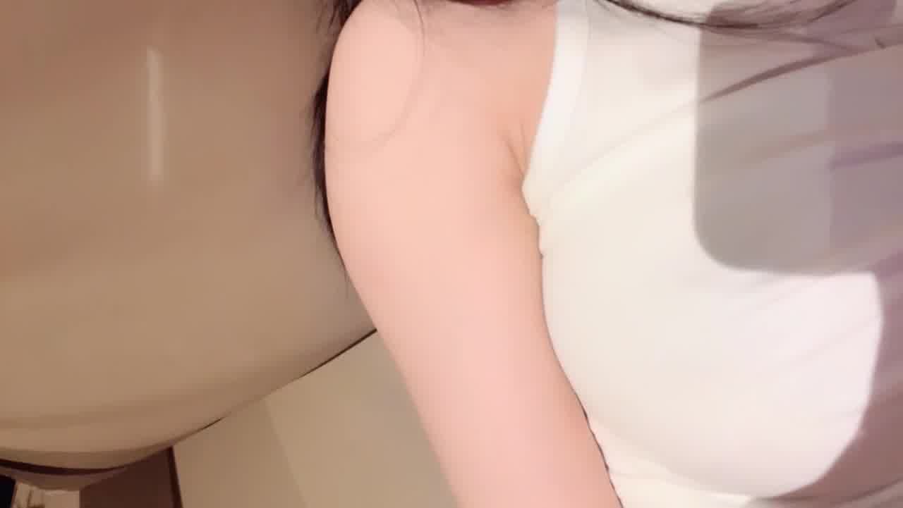  福利姬上线喔 极品御姐能不射吗 的剧照10