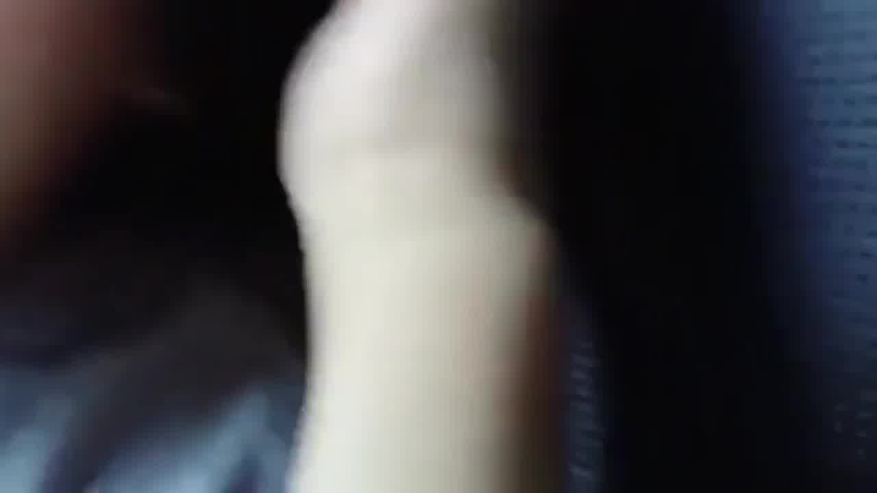  这少妇光听她的呻吟声就忍不住要射了 的剧照7