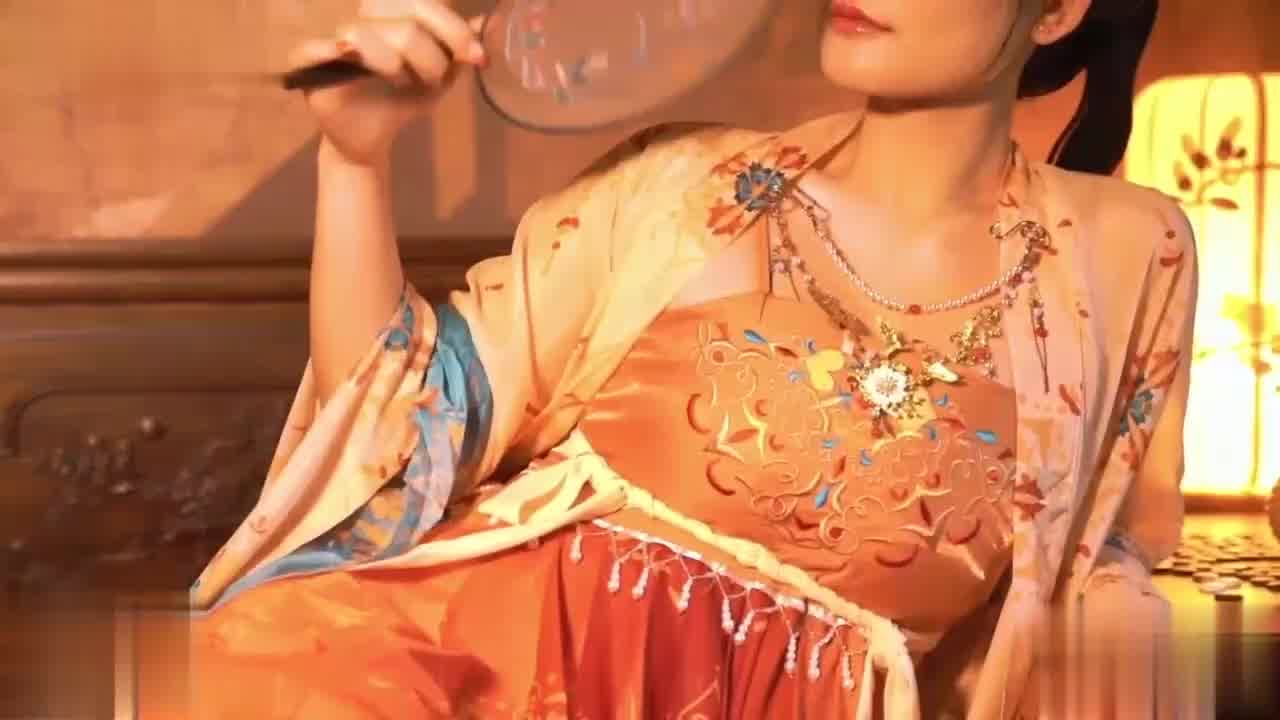  星澜是澜澜叫澜妹呀 献出宫廷春欲晚巨作 逆天美乳加上高颜值拍出国产风大片！ 的剧照8