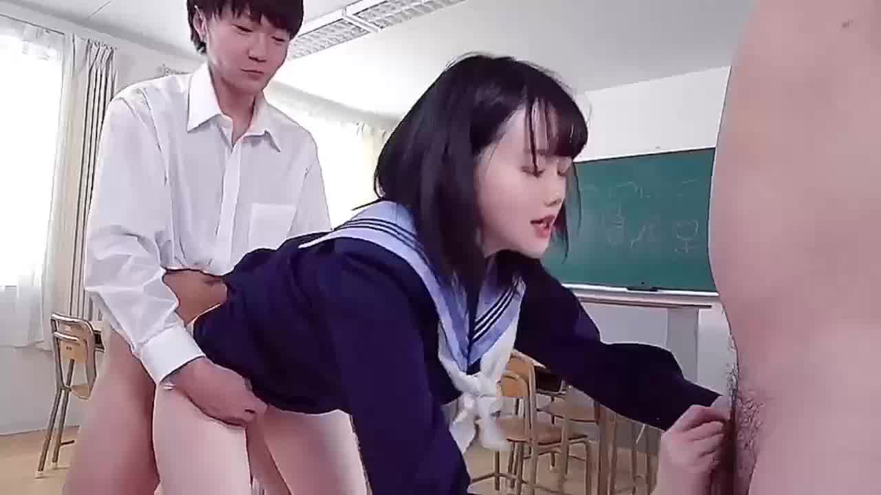  高颜值校花群干。美滋滋收场。全部拿下 的剧照1