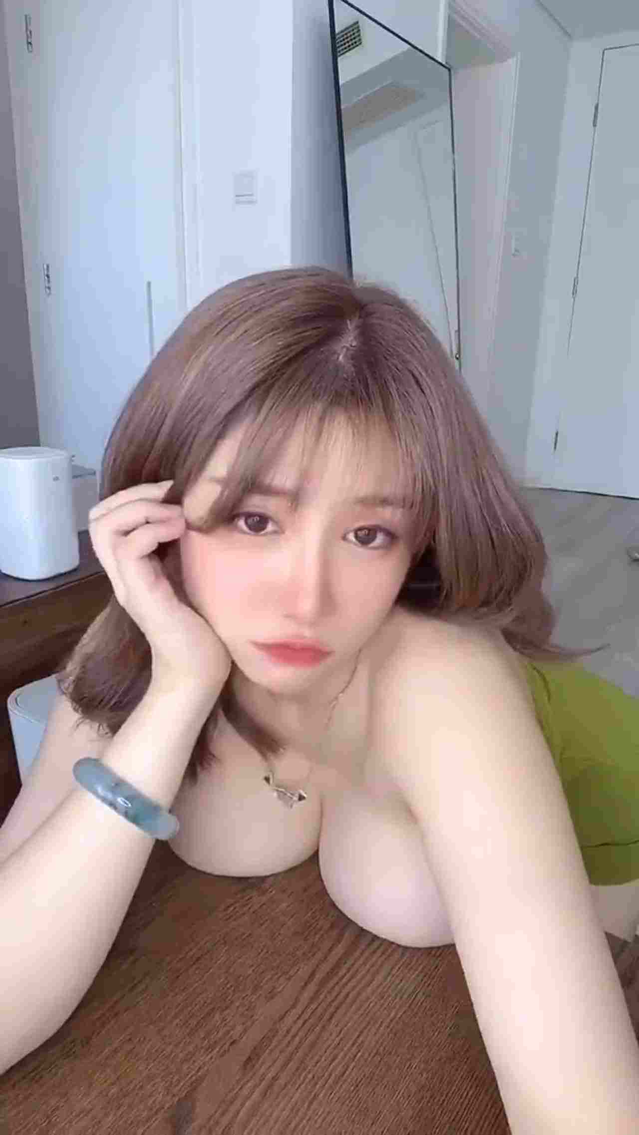  无聊的周末好想被爆操 的剧照3