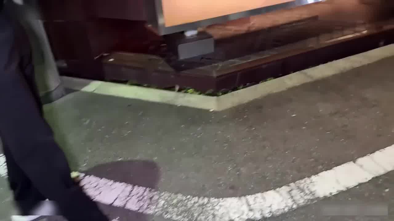  漂亮大奶美眉，19岁全素人身材丰满，开始有点害羞，小穴玩的高潮抽搐，被连续两次中出内射。 的剧照5