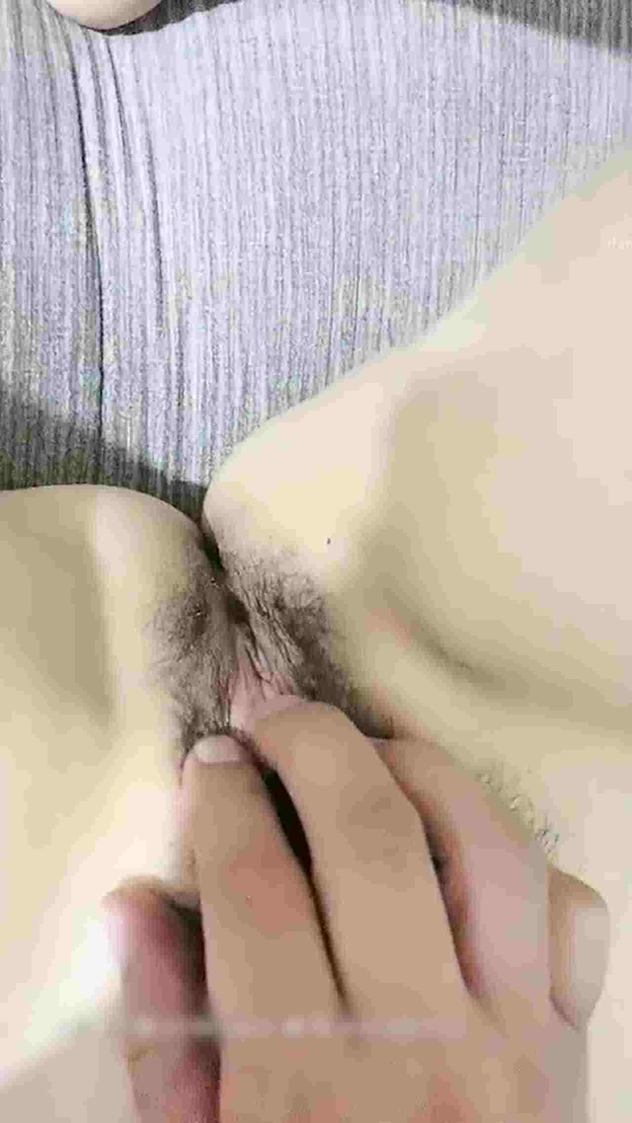  史上最牛老司机《齐总探花》约在校美女疯狂消费一步步套路妹子开房吹箫无套内射 的剧照8