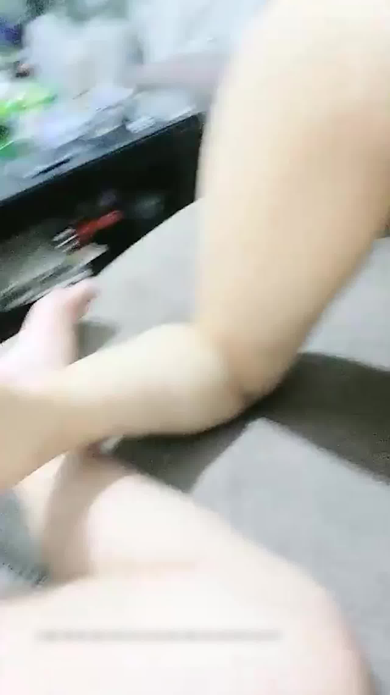  史上最牛老司机《齐总探花》约在校美女疯狂消费一步步套路妹子开房吹箫无套内射 的剧照9