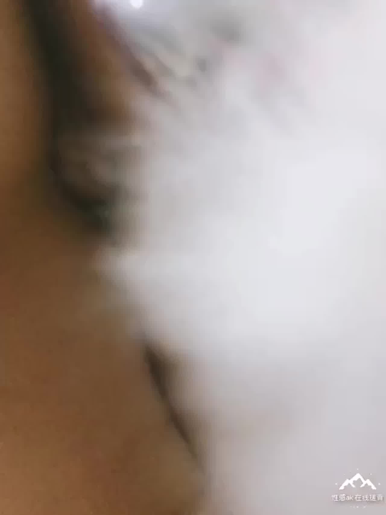  大神joker双飞调教两个性感情趣内衣大学生小母狗 的剧照6