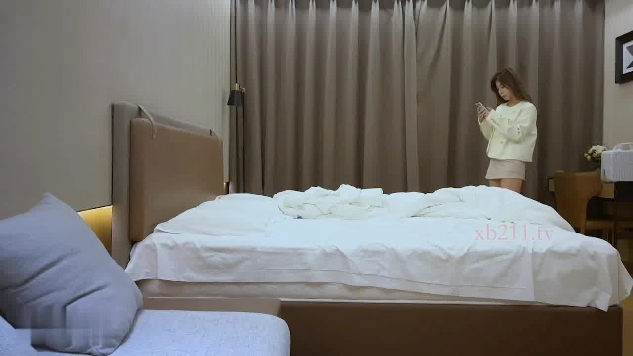  网约温柔可爱的妹子，性格好身材也很棒，说很久没做了，被搞得痛并快乐着，后面没想到还高潮喷水了 的剧照5