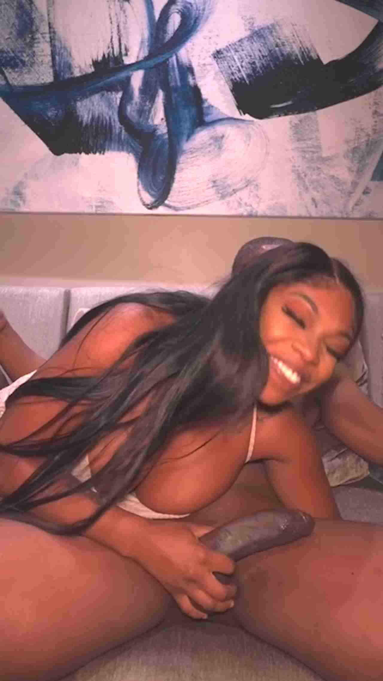  睫毛弯弯紧致黑肉～做爱体验失禁快感堕落 的剧照9