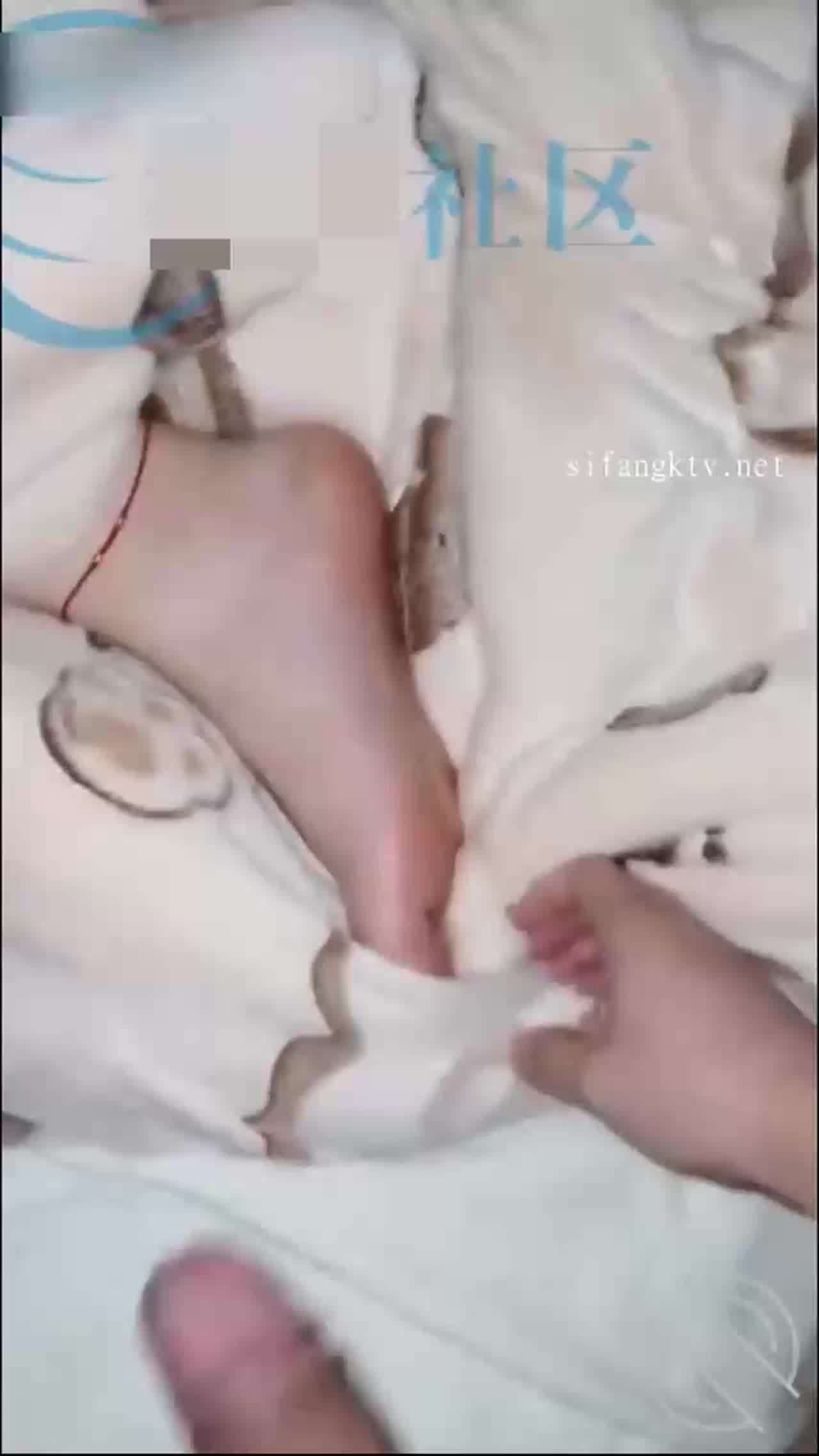  【迷奸心路】迷上表姐巨乳只能偷偷下药迷倒，趁表姐不在家射在她的公主鞋里，用她的丝袜内裤狂撸 的剧照6