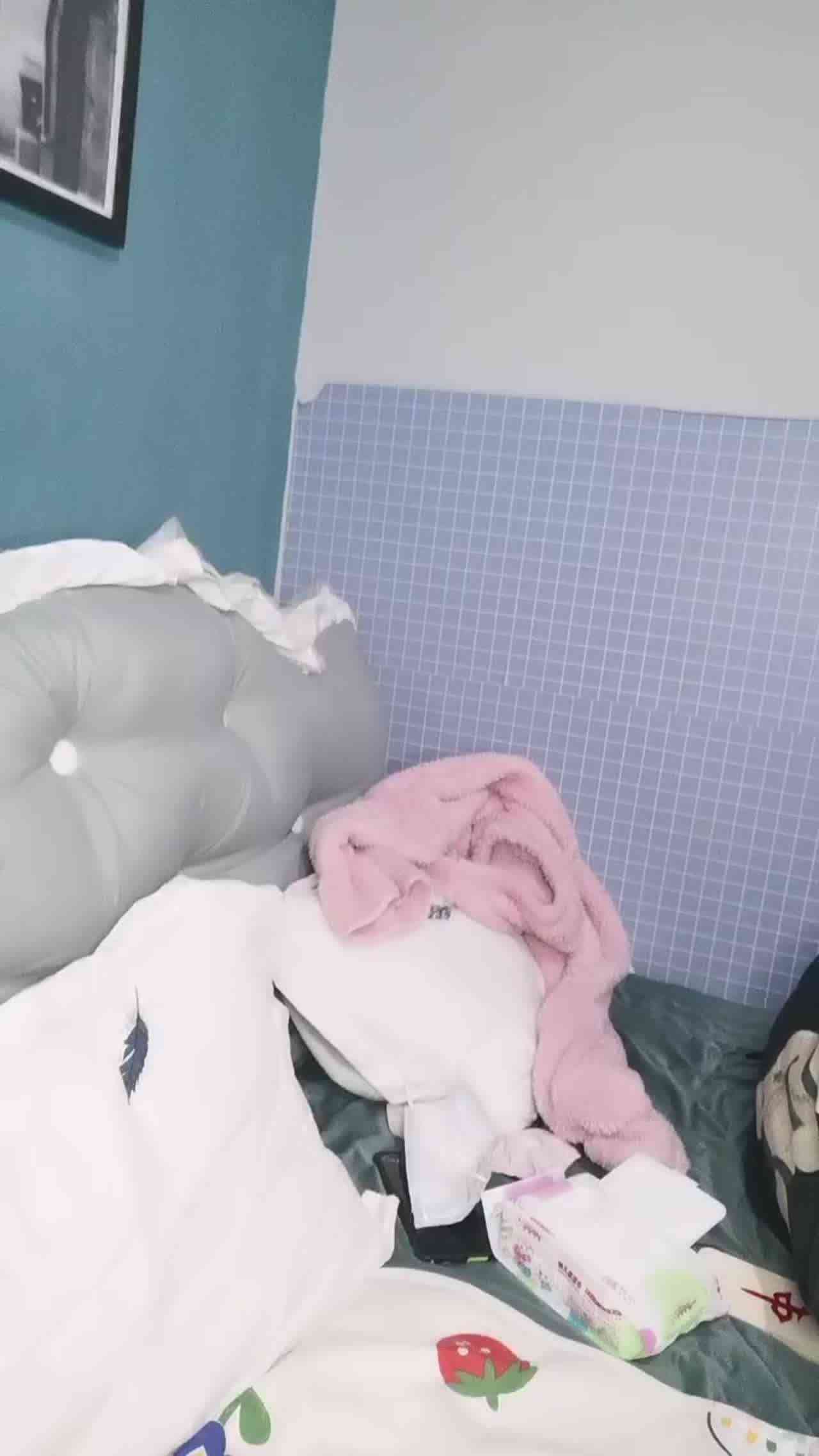  火辣女神玩逼逼看上去真鲜 的剧照6