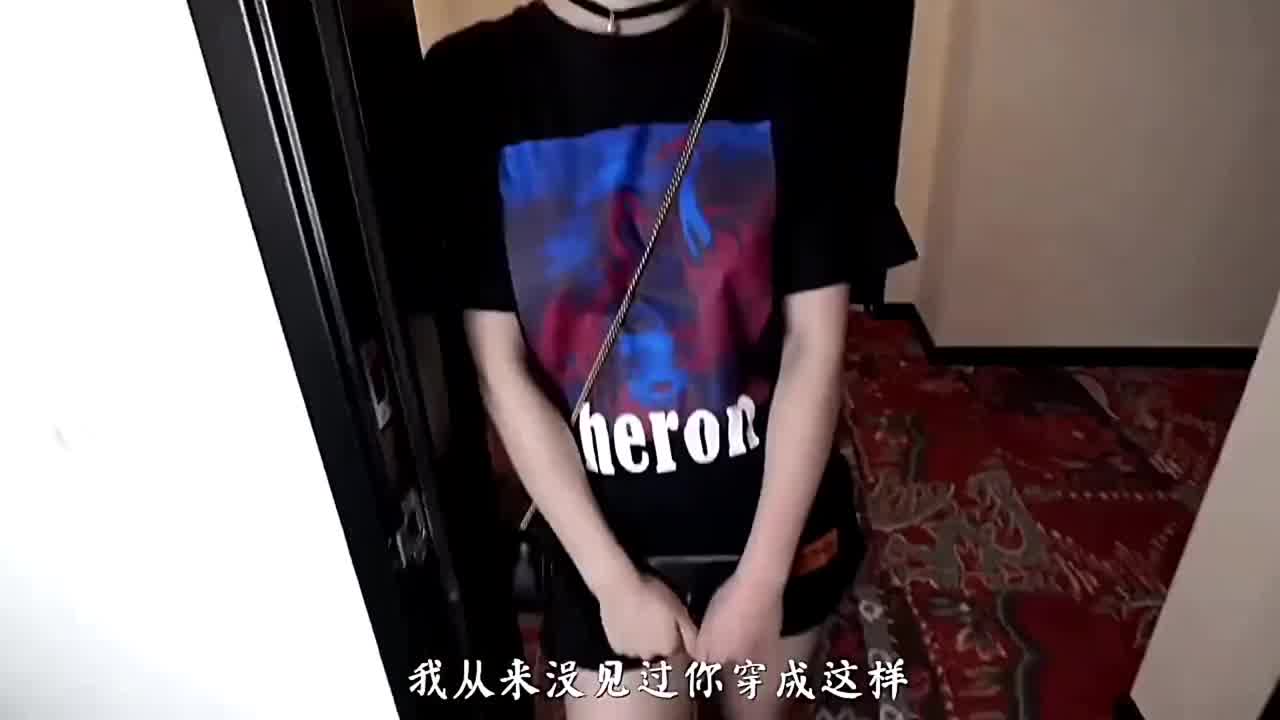  【玩偶姐姐】时尚美少女上门服务 的剧照10
