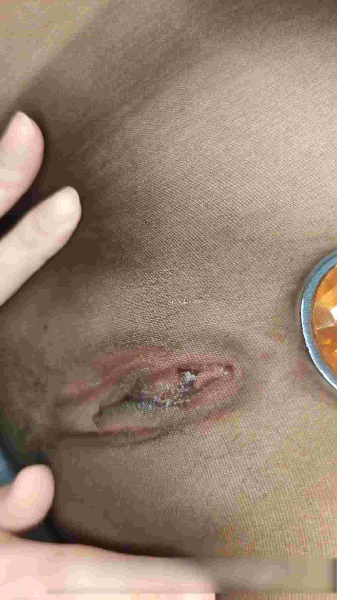  naimi奶咪 下空的钻石肛塞 的剧照3