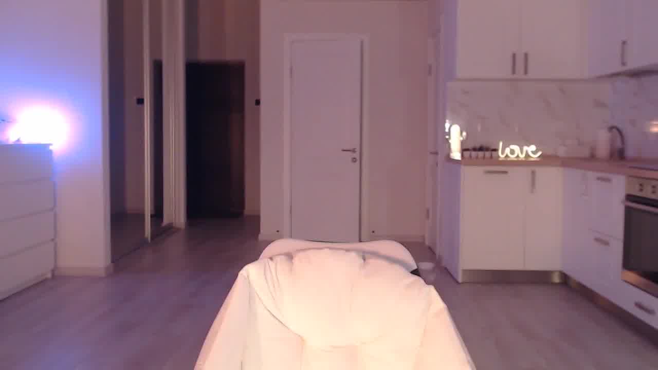  舌头一吐我就射了 的剧照3